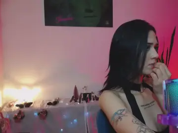 HarmonyEvans_  live sex cam