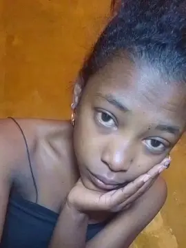 Liantsoa07  live sex cam