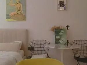 Whitequeen88  live sex cam