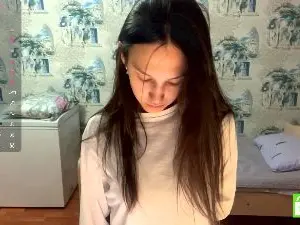 AleenGuckes  live sex cam