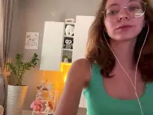 ZulaLoncaric  live sex cam