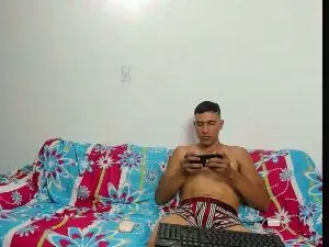 Quinnandpuma  live sex cam