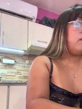 Bebecurvy  live sex cam