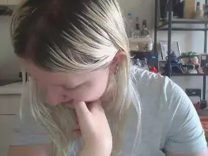 LenaHoney20  live sex cam