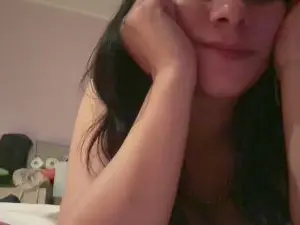 Juliet43  live sex cam