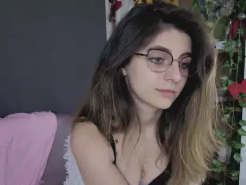 CaronFowlkes  live sex cam