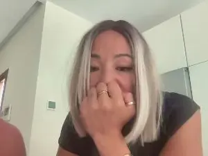 Cathy  live sex cam