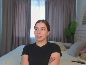EllieMiskell  live sex cam