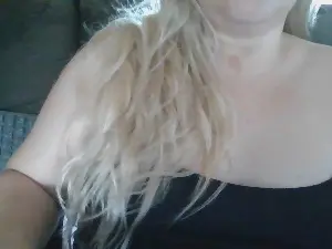 PhoenixGirlCam  live sex cam