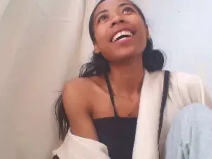 Mayah_xxx  live sex cam