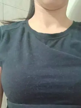 Carolina9908  live sex cam