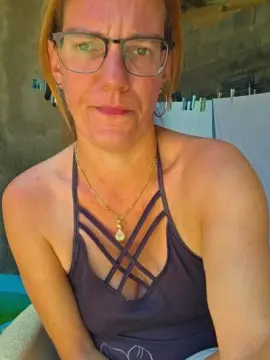 Leaa69  live sex cam