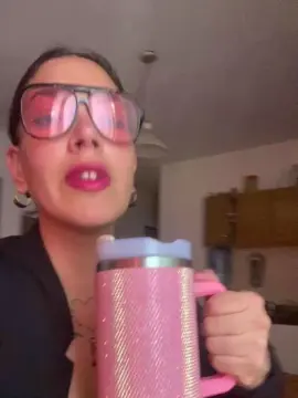 Barbie23sexy  live sex cam