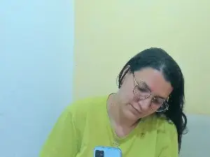 Marilyn_Garcia  live sex cam