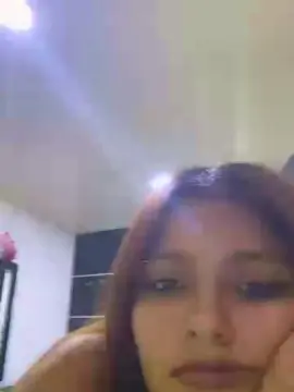 DaniiFer22  live sex cam