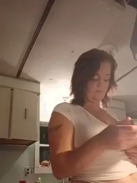 Tiffhoneybunny  live sex cam