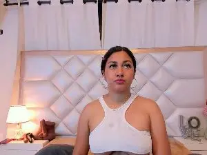 Brittany069  live sex cam