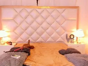 Brittany069  live sex cam
