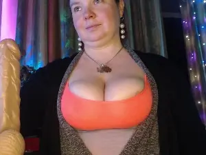 Laraluxe  live sex cam