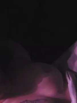 Hotflottelotte  live sex cam