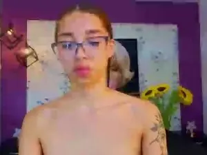 Antonella_mc  live sex cam