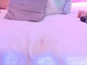 LoveQueen2  live sex cam