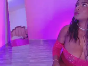 LoveQueen2  live sex cam
