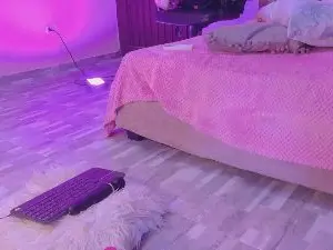 LoveQueen2  live sex cam