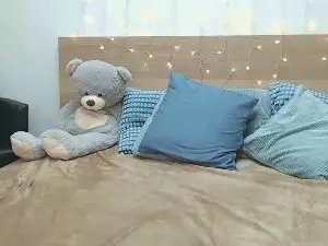 SopheyMoon23  live sex cam