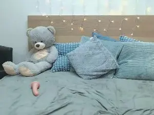 SopheyMoon23  live sex cam