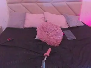 VonnieValeri  live sex cam