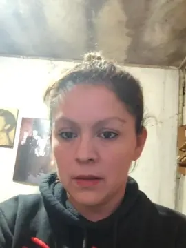 Toty43  live sex cam