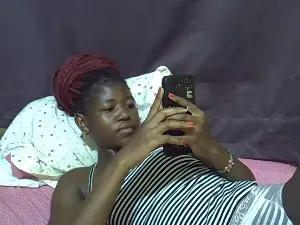 Sweet_tatiana  live sex cam