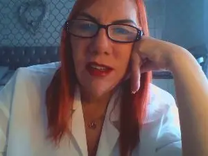Blondetinks  live sex cam