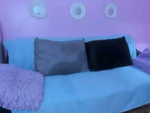 Hiyaka_sudere  live sex cam