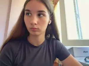LourieOssola  live sex cam