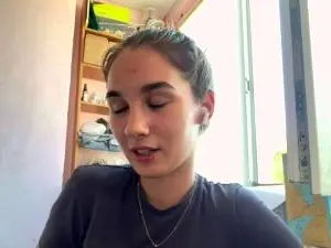 LourieOssola  live sex cam