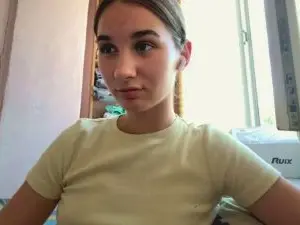 LourieOssola  live sex cam