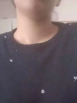 Burbuja2001  live sex cam