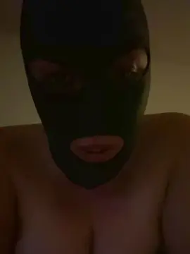 Kitana74  live sex cam