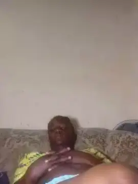 Bigaass  live sex cam