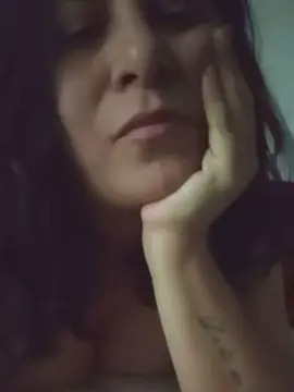 Meluxxx32  live sex cam