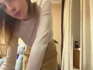 RobertoMaaske  live sex cam