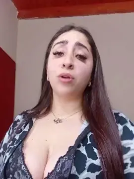 F0xxyxxx69  live sex cam
