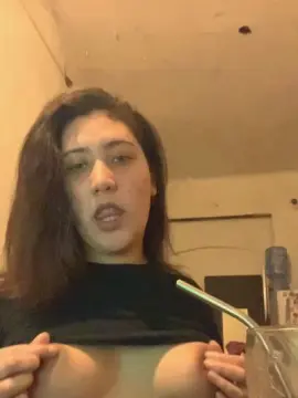 MambaOut1010  live sex cam