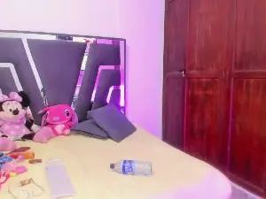 Natasha028_  live sex cam