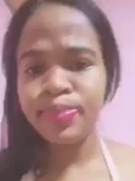 Sisihmilou  live sex cam