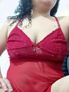 Bellahott22  live sex cam