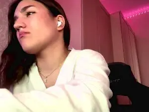 JasminVaragona  live sex cam