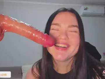 JennisXcharming  live sex cam
